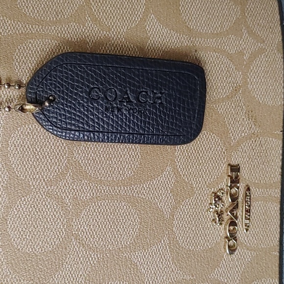 Authentic Coach Crossbody bag - Picture 2 of 5